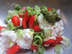 pasta with ricotta, pesto, tomatoes